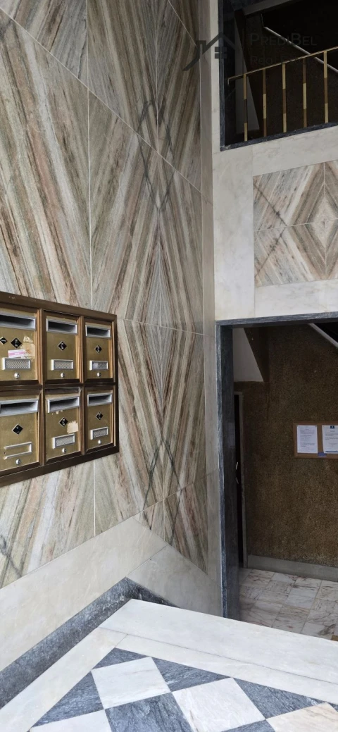 Apartamento T4 para Venda em Águas Livres