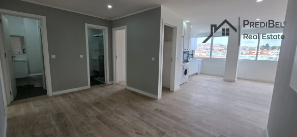 Apartamento T4 para Venda em Águas Livres