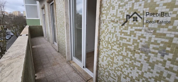 Apartamento T4 para Venda em Águas Livres