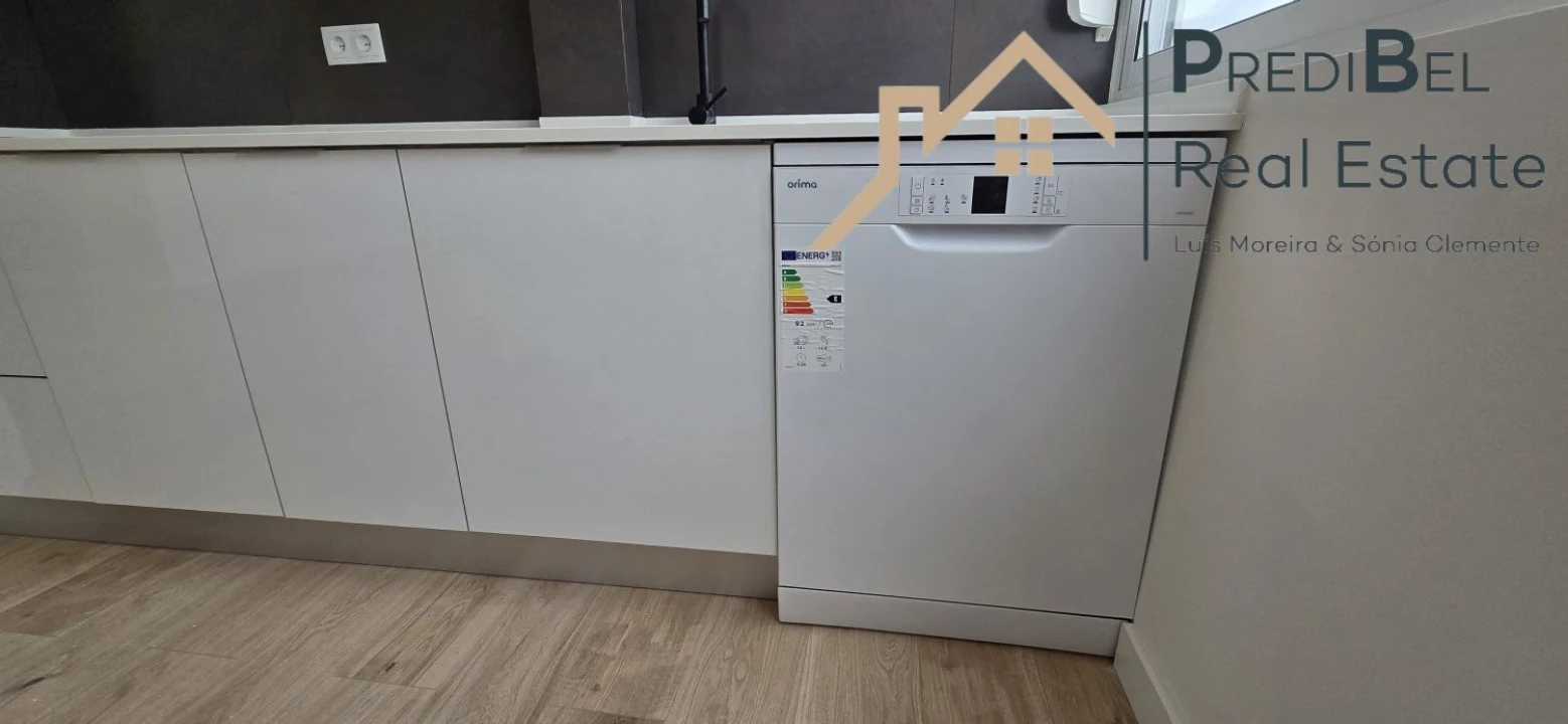 Apartamento T4 para Venda em Águas Livres Foto 7