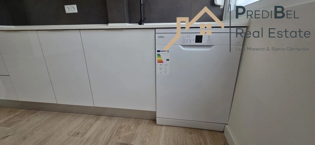 Apartamento T4 para Venda em Águas Livres Foto 7