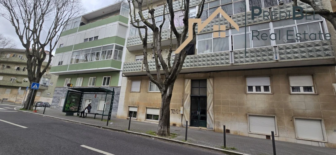 Apartamento T4 para Venda em Águas Livres Foto 35