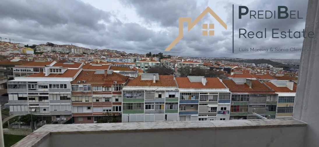 Apartamento T4 para Venda em Águas Livres Foto 25