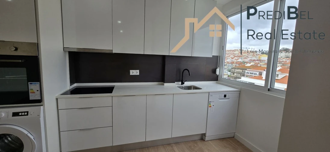 Apartamento T4 para Venda em Águas Livres Foto 26