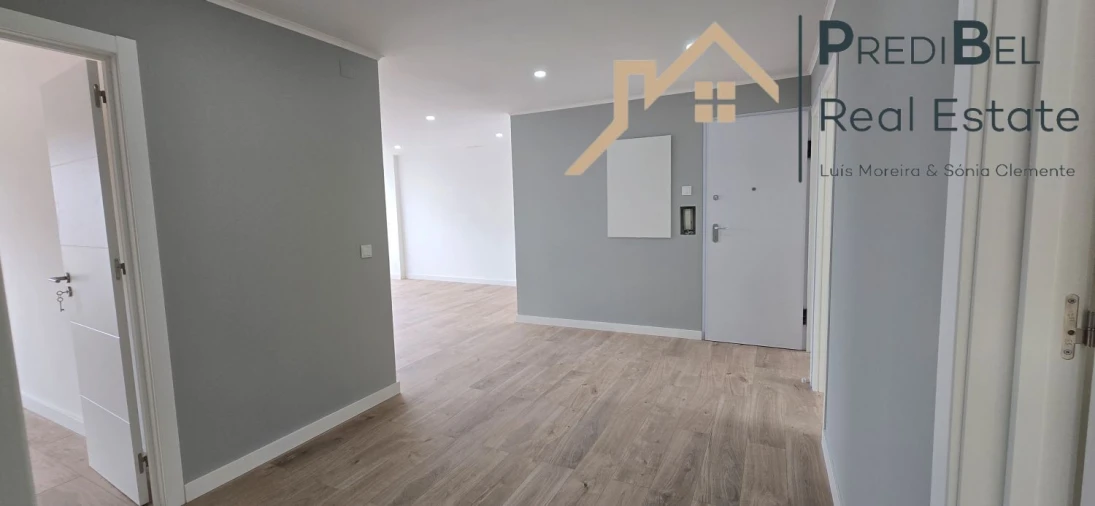 Apartamento T4 para Venda em Águas Livres Foto 21