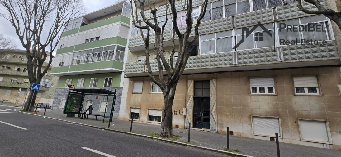 Apartamento T4 para Venda em Águas Livres Foto 35