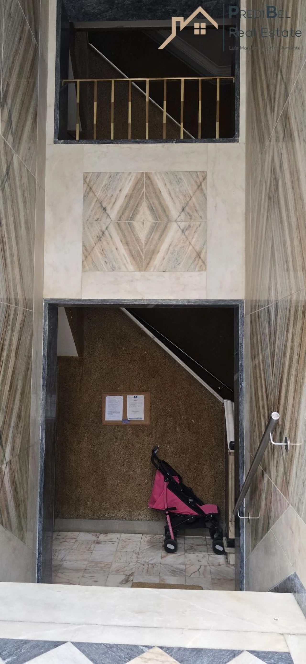 Apartamento T4 para Venda em Águas Livres Foto 33