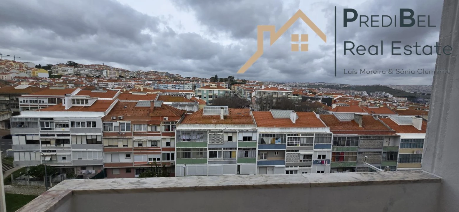 Apartamento T4 para Venda em Águas Livres Foto 25