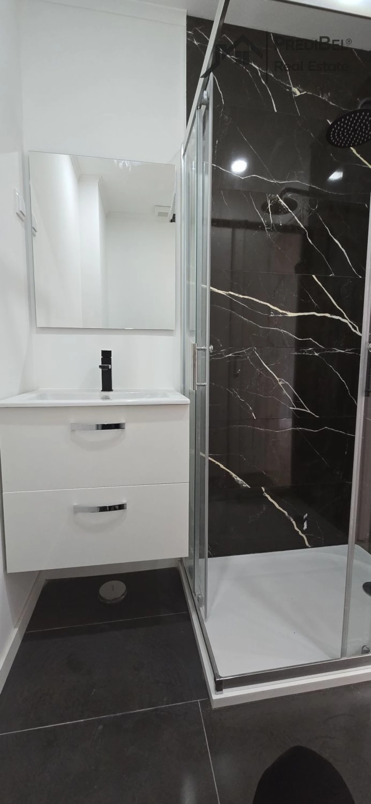 Apartamento T4 para Venda em Águas Livres Foto 30