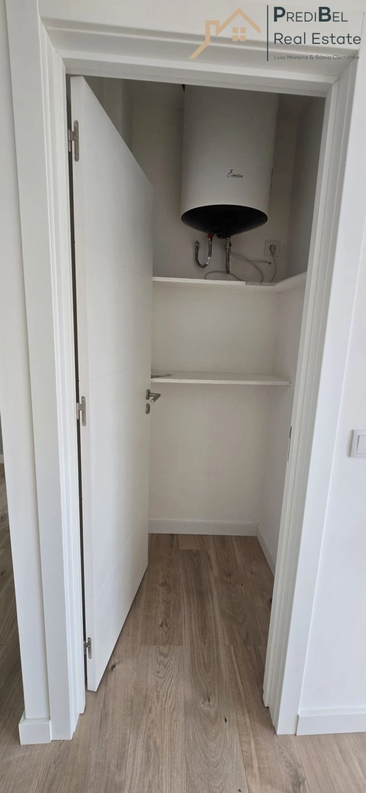 Apartamento T4 para Venda em Águas Livres Foto 10