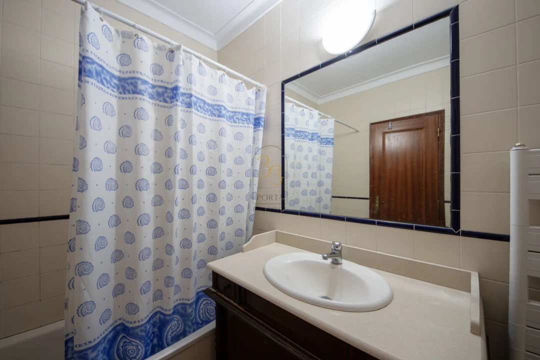 Apartamento T2 para Venda em Golegã Foto 6