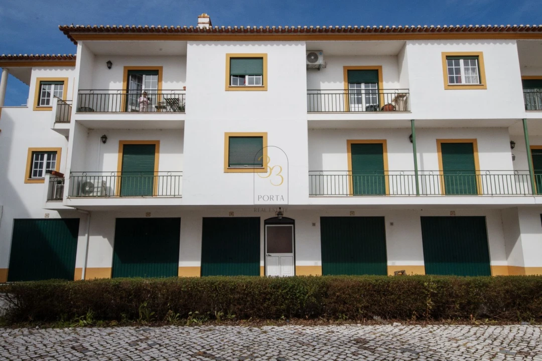 Apartamento T2 para Venda em Golegã Foto 1