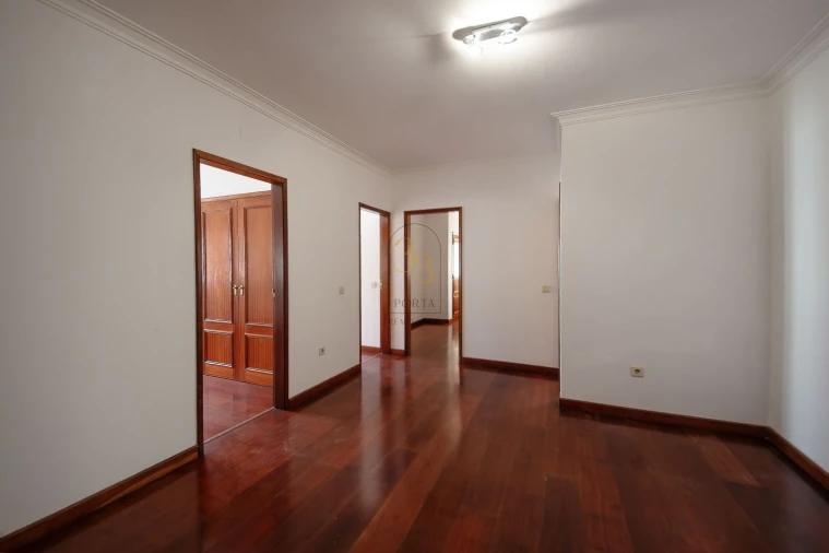 Apartamento T2 para Venda em Golegã Foto 5