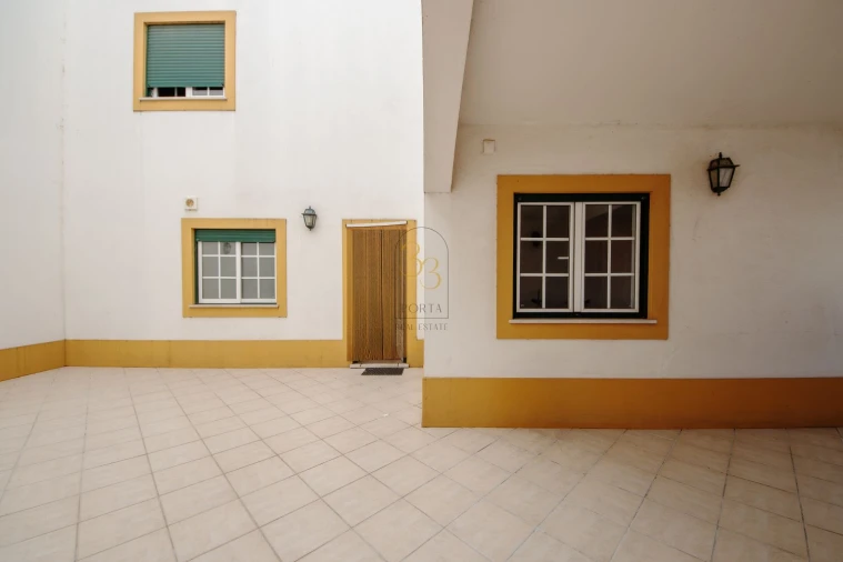 Apartamento T2 para Venda em Golegã Foto 18