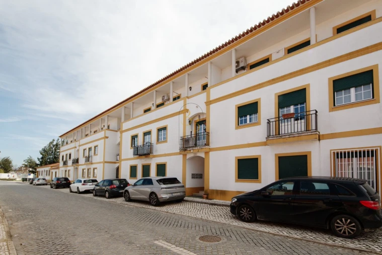 Apartamento T2 para Venda em Golegã Foto 3