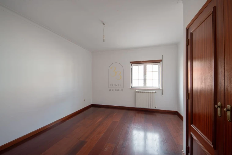 Apartamento T2 para Venda em Golegã Foto 7