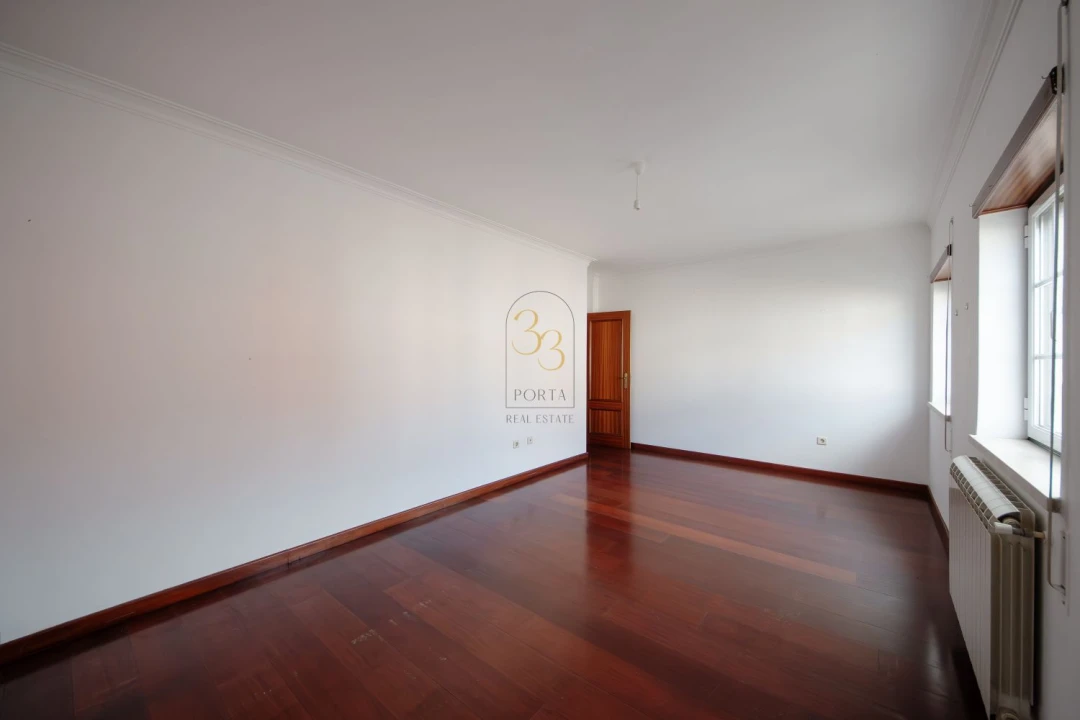 Apartamento T2 para Venda em Golegã Foto 10