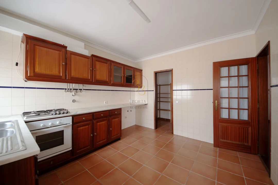 Apartamento T2 para Venda em Golegã Foto 15