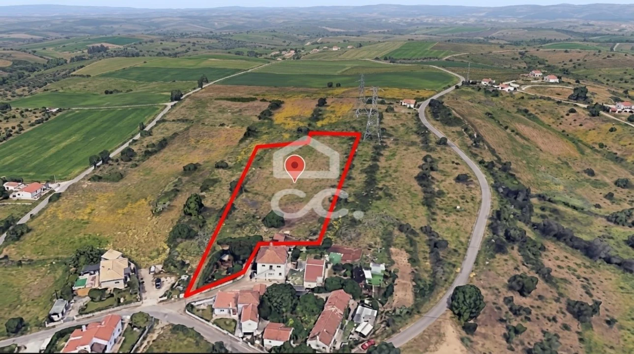 Terreno para Venda em Rio de Mouro Foto 1