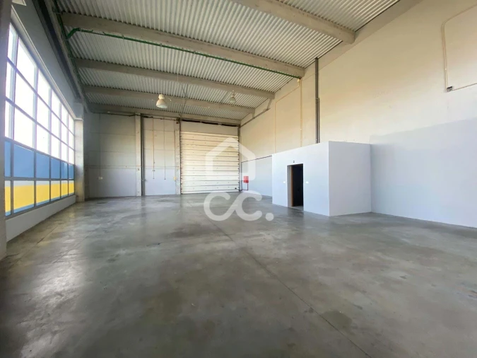 Armazém para Arrendamento em Alhos Vedros Foto 10