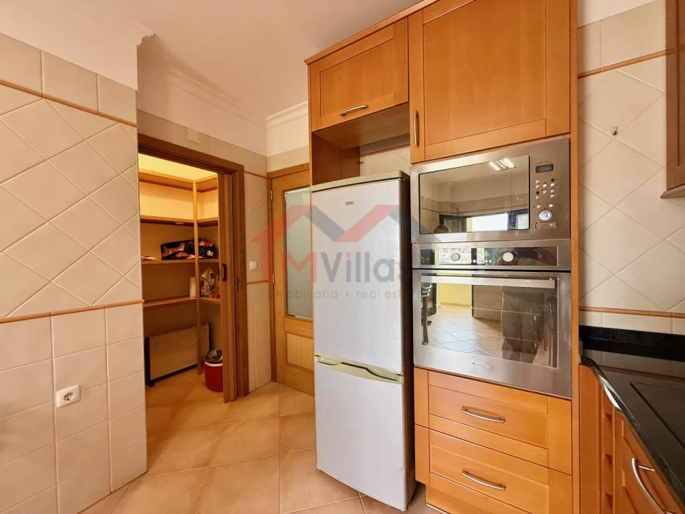 Apartamento T2 para Venda em Faro (Sé e São Pedro) Foto 12