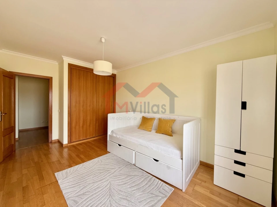 Apartamento T2 para Venda em Faro (Sé e São Pedro) Foto 25