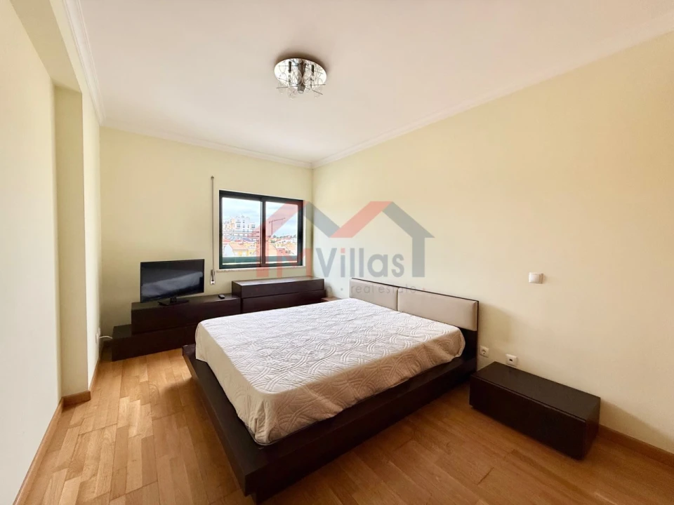 Apartamento T2 para Venda em Faro (Sé e São Pedro) Foto 19