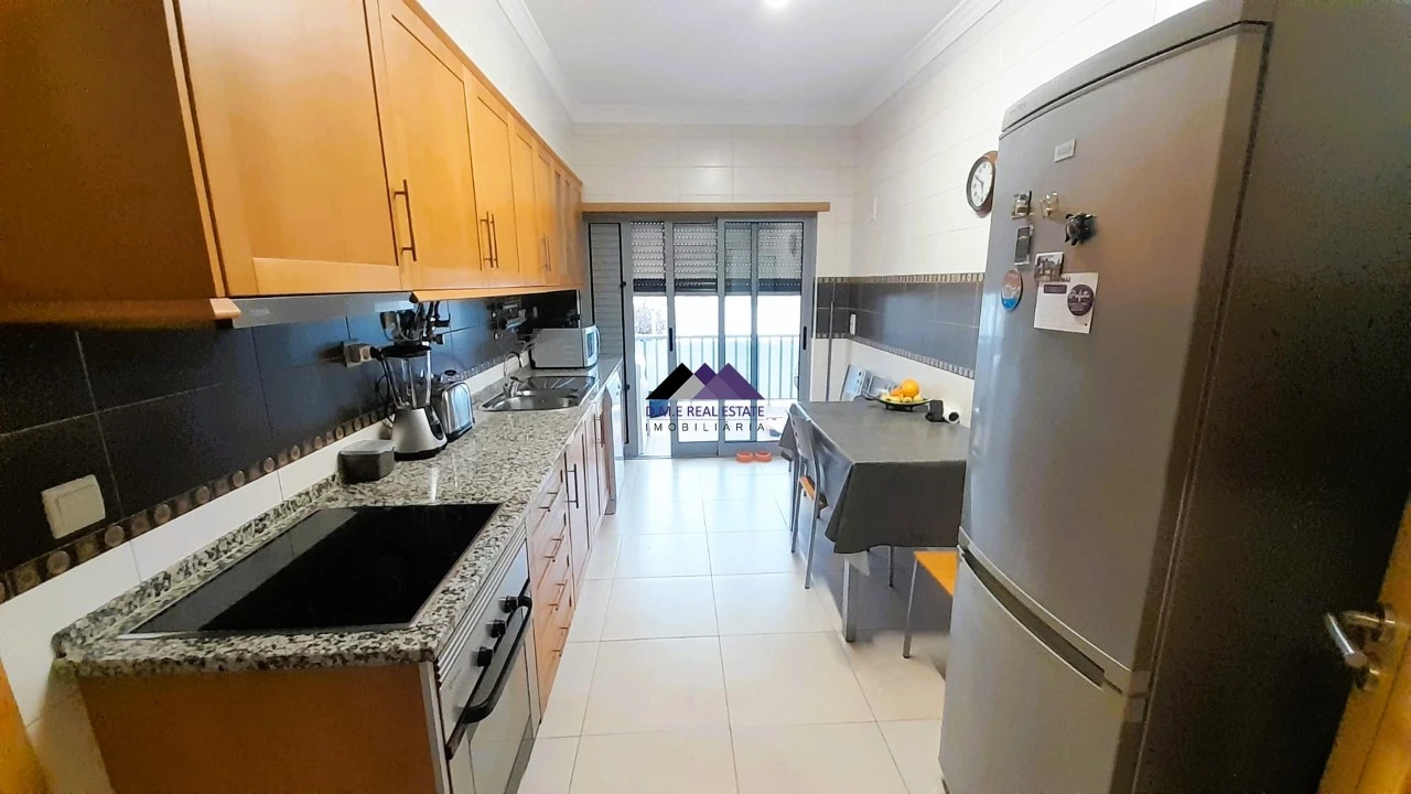 Apartamento T3 para Venda em Vila Real de Santo Antonio Foto 1