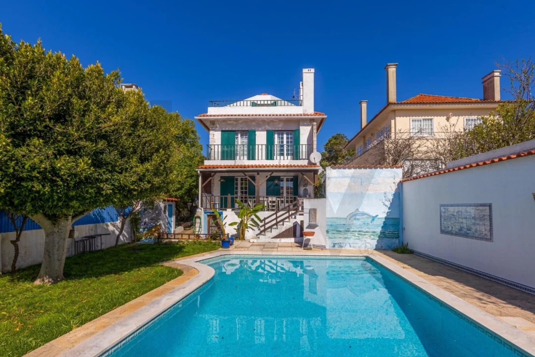 Moradia T6 para Venda em Algés, Linda-A-Velha e Cruz Quebrada-Dafundo Foto 1