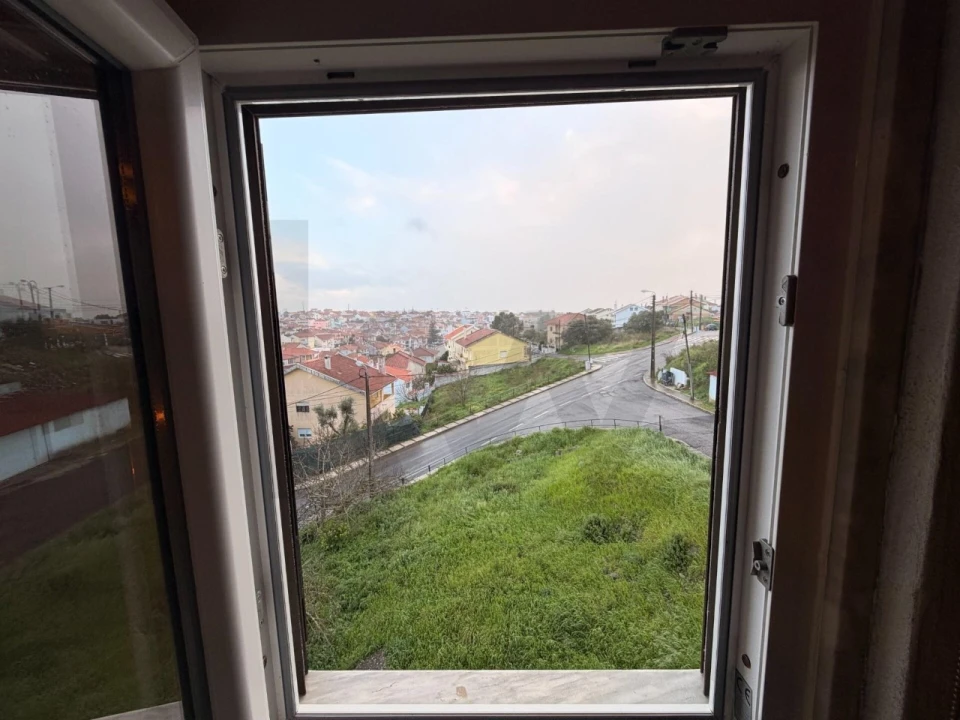 Moradia T5 para Venda em São Domingos de Rana Foto 43