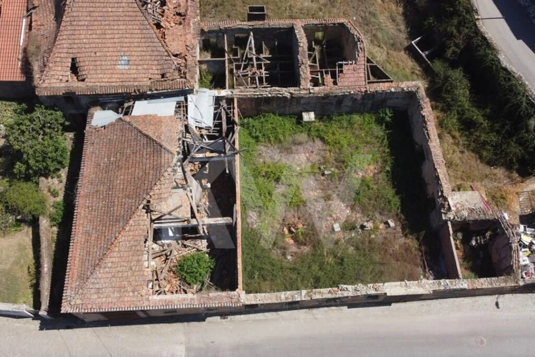 Armazém para Venda em Cebolais de Cima e Retaxo Foto 2