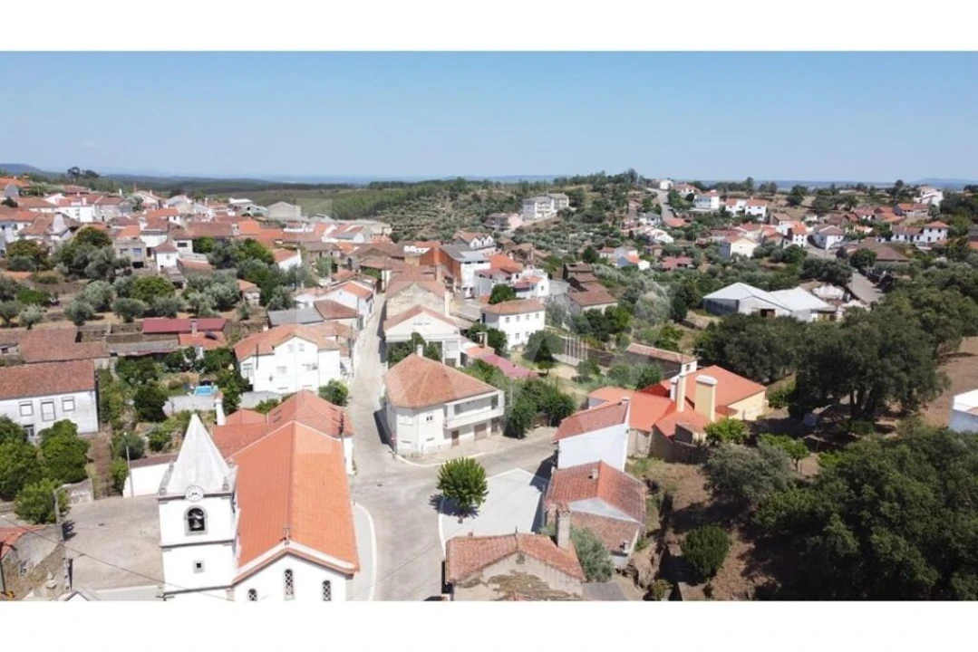 Armazém para Venda em Cebolais de Cima e Retaxo Foto 14