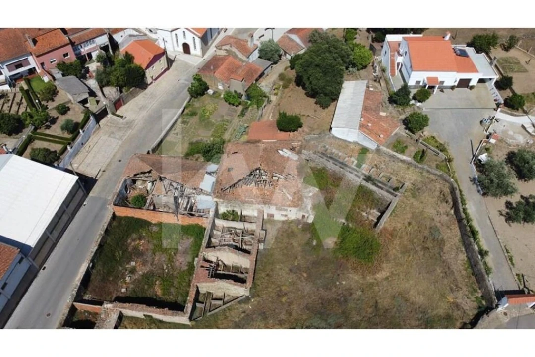 Armazém para Venda em Cebolais de Cima e Retaxo Foto 30