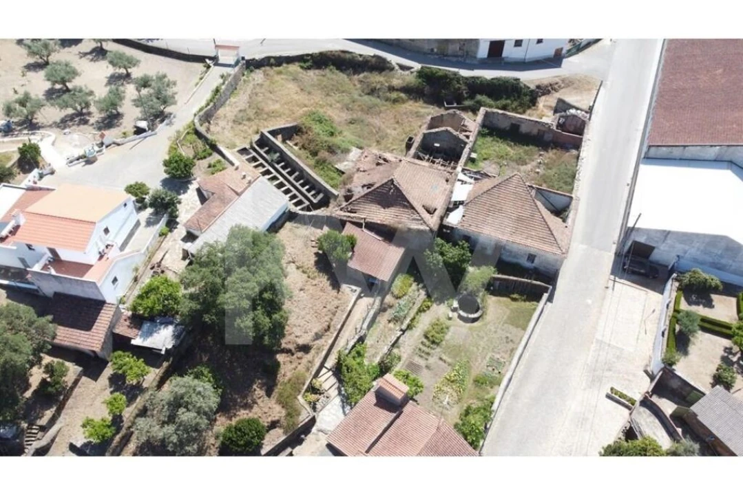 Armazém para Venda em Cebolais de Cima e Retaxo Foto 33