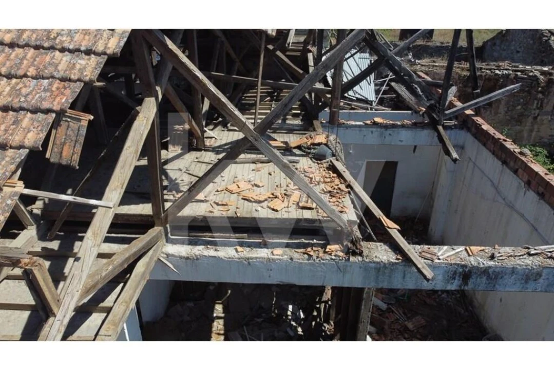 Armazém para Venda em Cebolais de Cima e Retaxo Foto 42