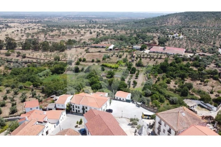 Armazém para Venda em Cebolais de Cima e Retaxo Foto 7