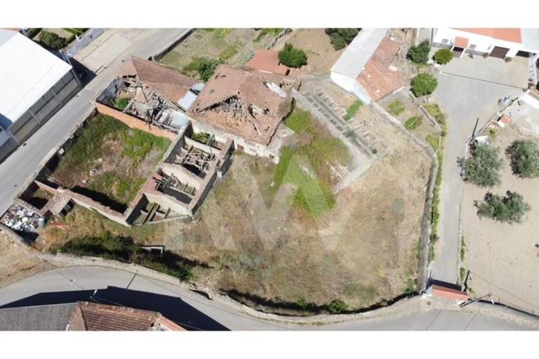 Armazém para Venda em Cebolais de Cima e Retaxo Foto 29