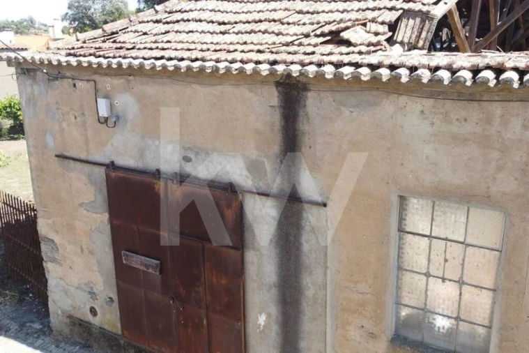 Armazém para Venda em Cebolais de Cima e Retaxo Foto 43