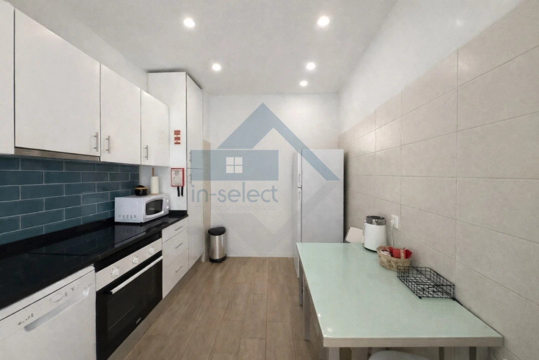 Apartamento T2 para Arrendamento em Quarteira Foto 3