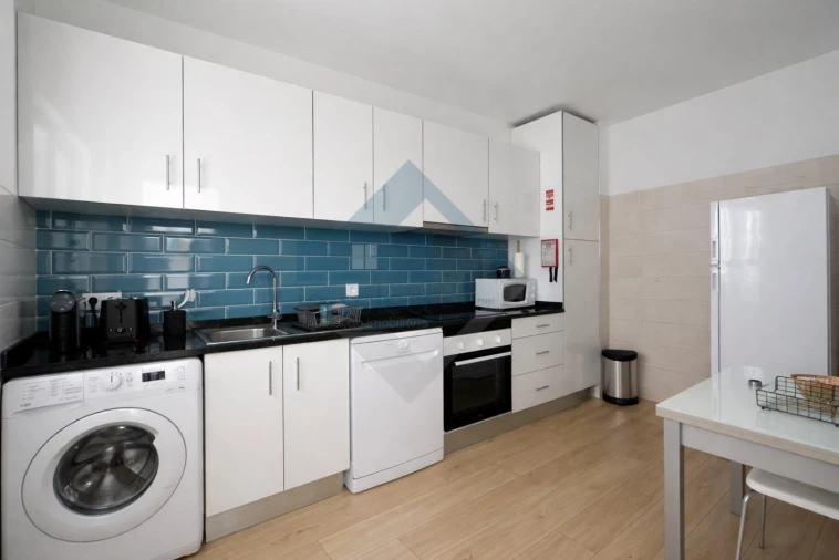 Apartamento T2 para Arrendamento em Quarteira Foto 1