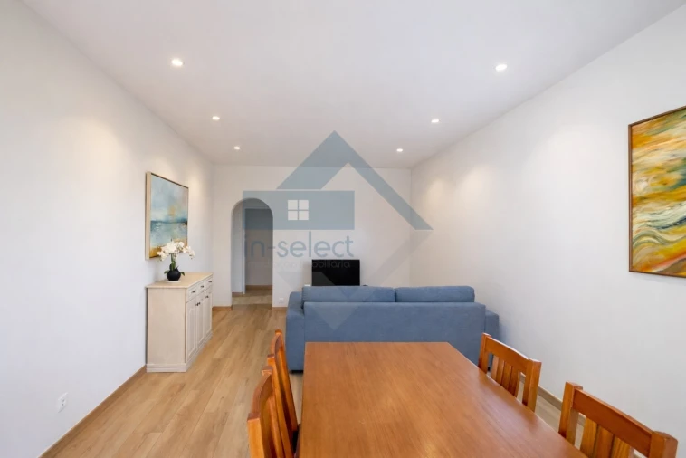 Apartamento T2 para Arrendamento em Quarteira Foto 2