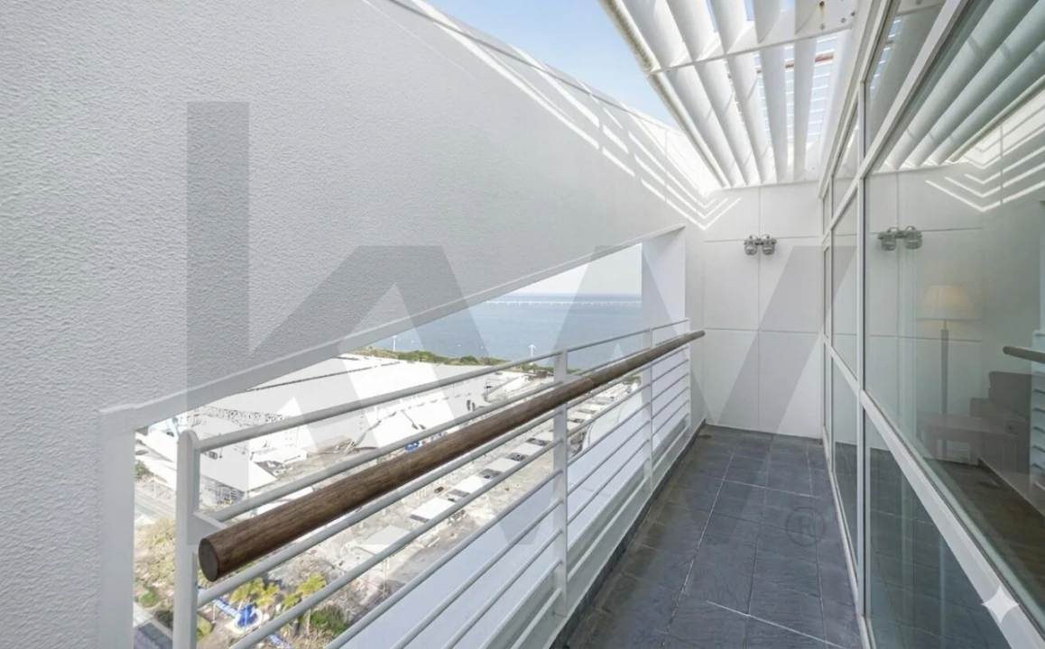 Apartamento T2 para Venda em Parque das Nações Foto 24