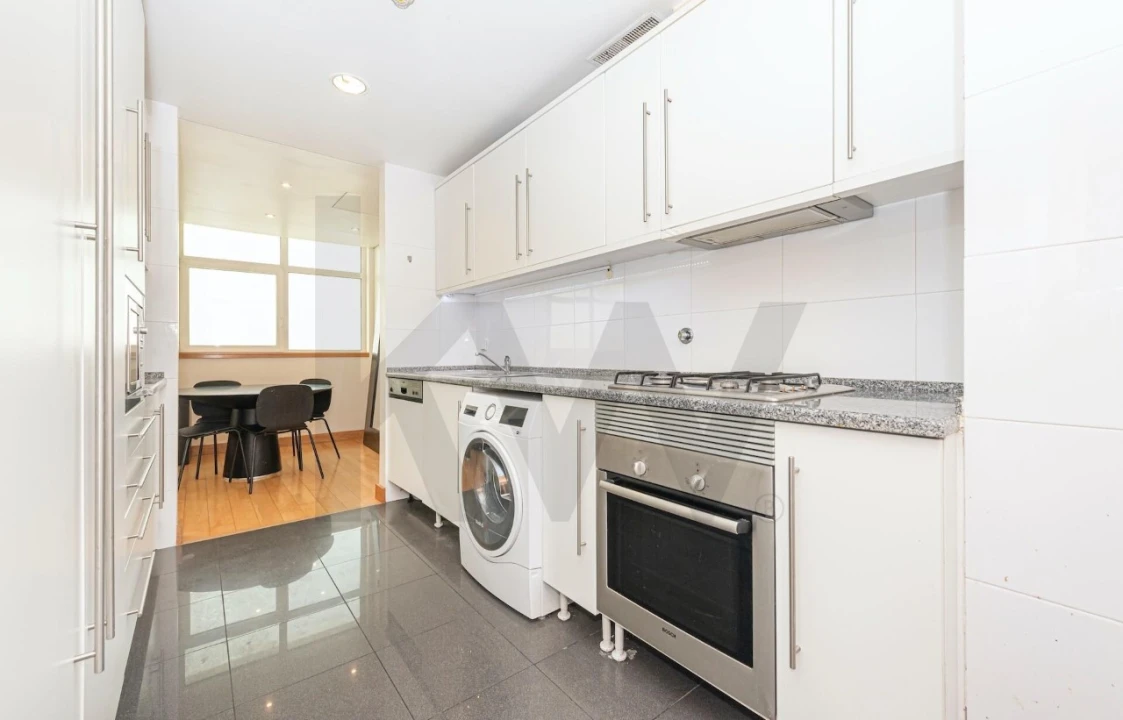 Apartamento T2 para Venda em Parque das Nações Foto 13