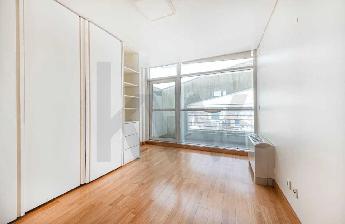 Apartamento T2 para Venda em Parque das Nações Foto 17