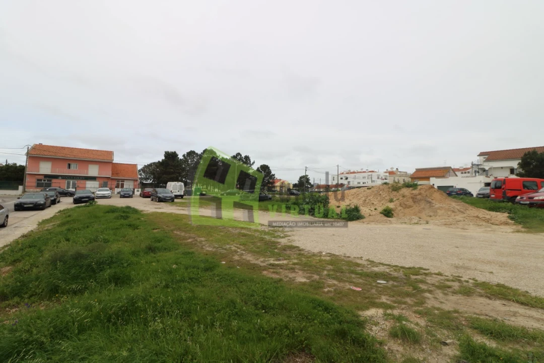 Terreno para Venda em Quinta do Conde Foto 1