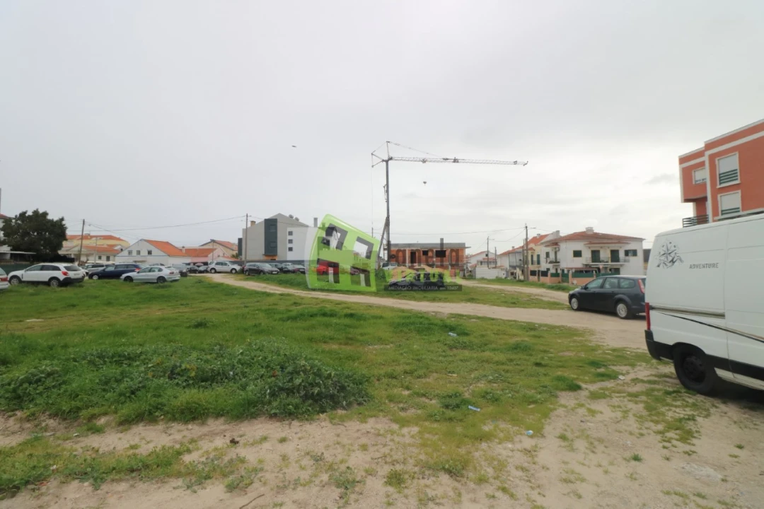 Terreno para Venda em Quinta do Conde Foto 1