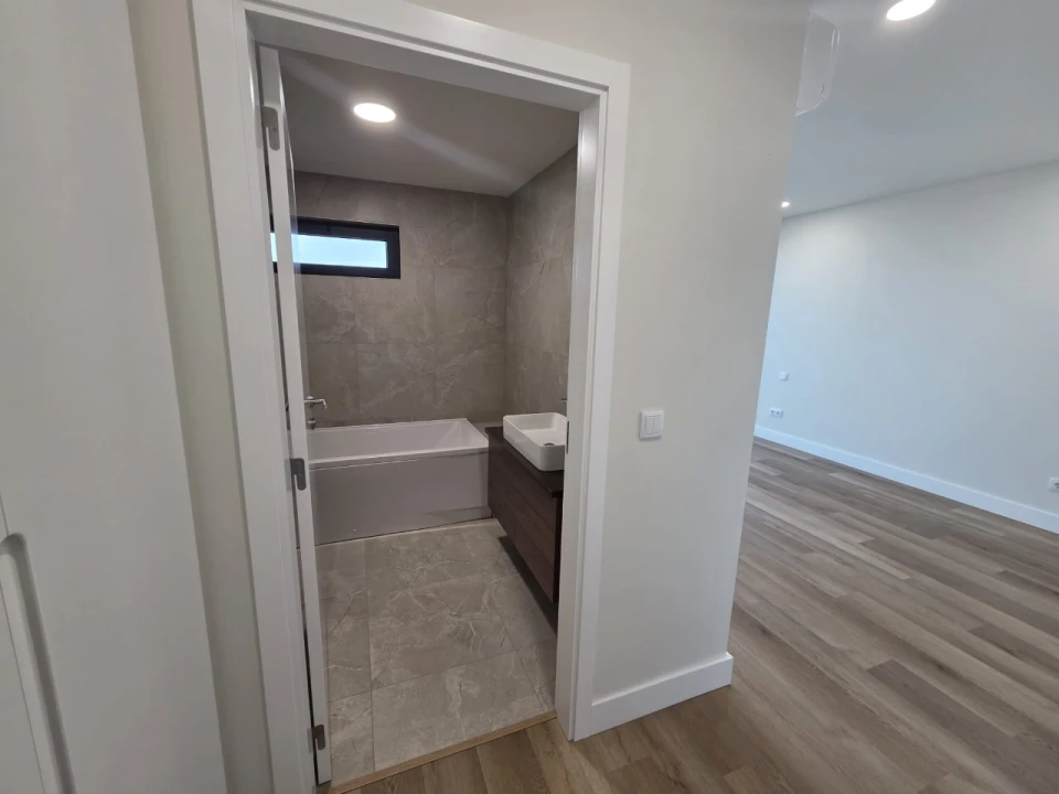 Moradia T4 para Venda em Aradas Foto 23