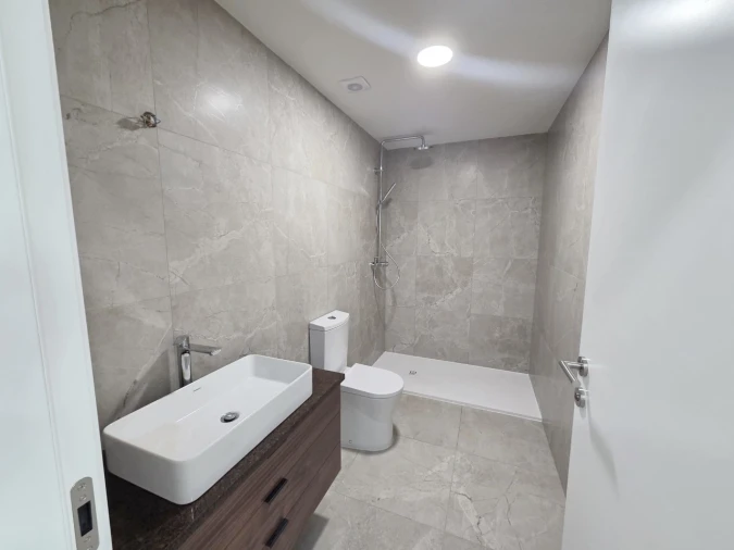 Moradia T4 para Venda em Aradas Foto 4