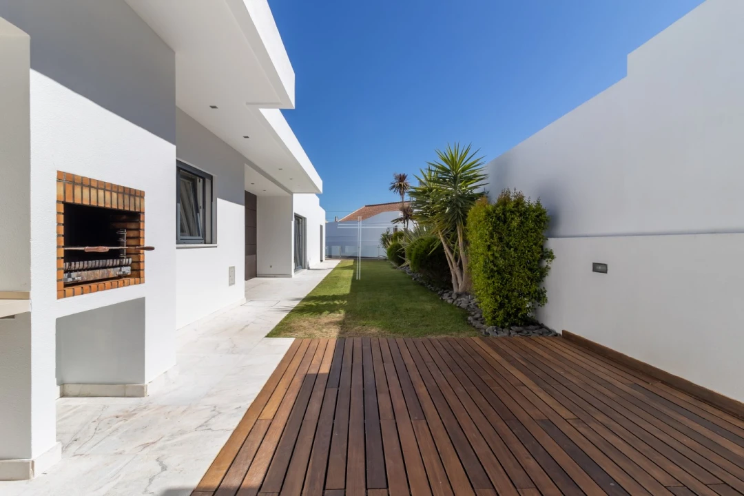 Moradia T6 para Venda em Charneca de Caparica e Sobreda Foto 79