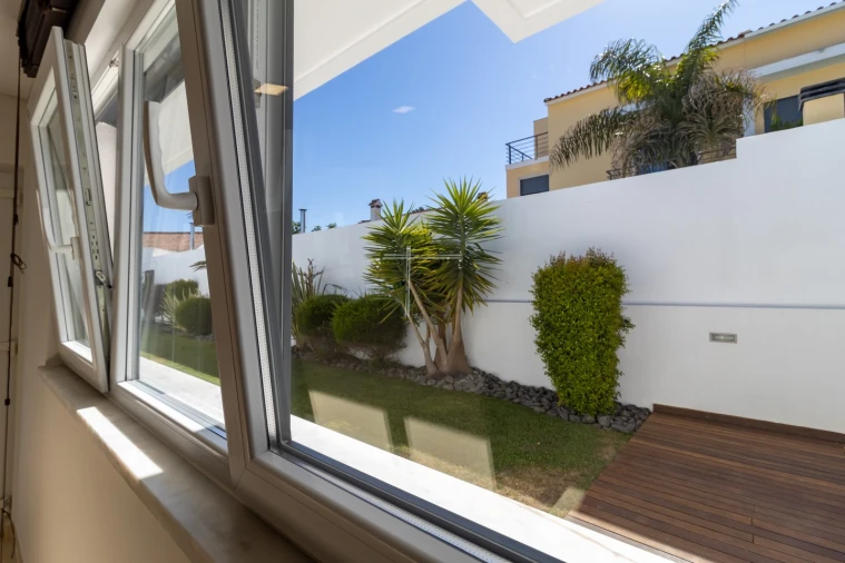 Moradia T6 para Venda em Charneca de Caparica e Sobreda Foto 25